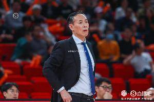 媒体人:北京想要争冠 要解决的问题还很多 抓住机会去以赛代练